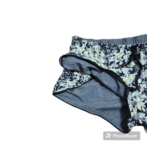 Lululemon Water: Surf Short Crosscourt Petal Black Clarity Yellow *Reversible 4 - Picture 10 of 16